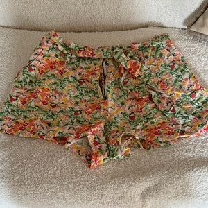 LOFT High Waist Floral Women's Shorts - Multicolor